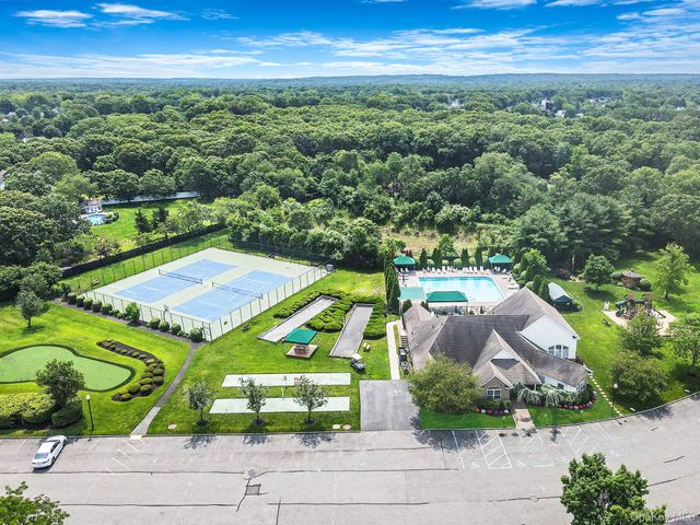 903 Constance Lane, Port Jefferson Station, NY 11776