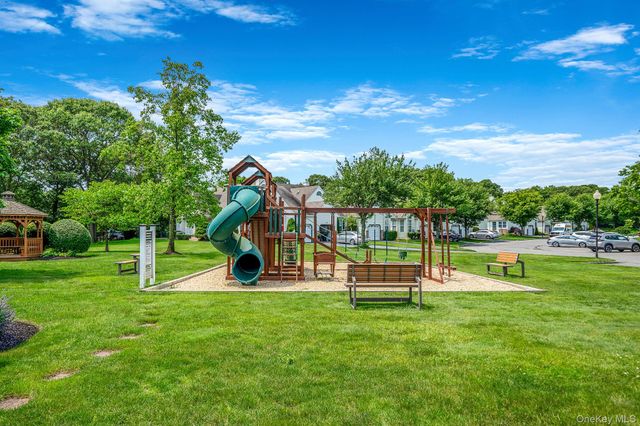 903 Constance Lane, Port Jefferson Station, NY 11776