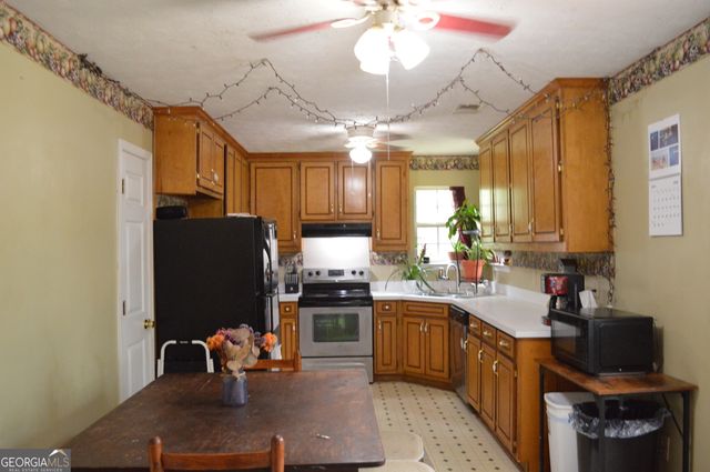 130 Riverbrooke Trl, Covington, GA 30016