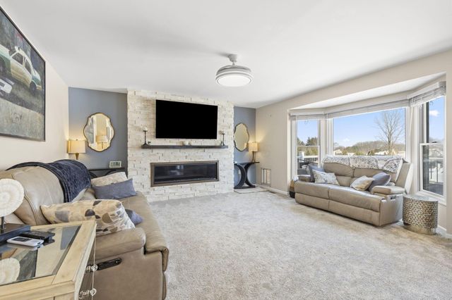 135 Foxcroft Road, Lexington, OH 44904