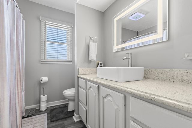 135 Foxcroft Road, Lexington, OH 44904