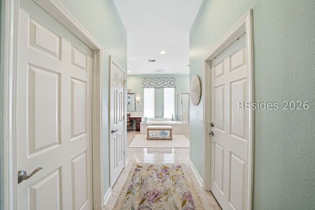16 Baldwin Ln, Bluffton, SC 29909