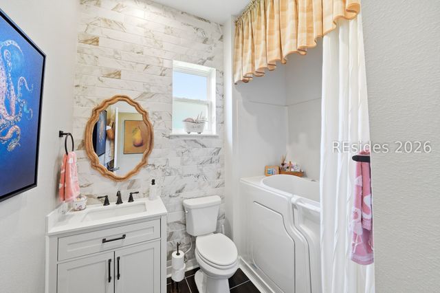 16 Baldwin Ln, Bluffton, SC 29909