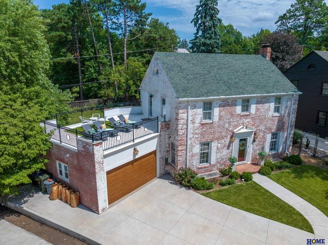 2904 Georgian Court, Lincoln, NE 68502