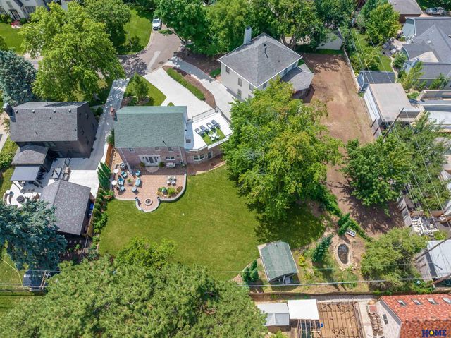 2904 Georgian Court, Lincoln, NE 68502