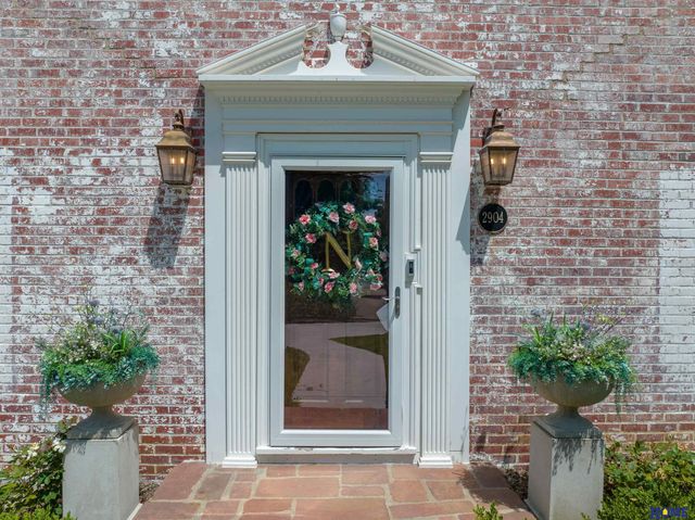 2904 Georgian Court, Lincoln, NE 68502