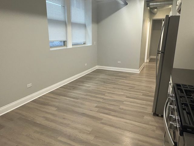 1369 W Greenleaf Avenue g4, Chicago, IL 60626