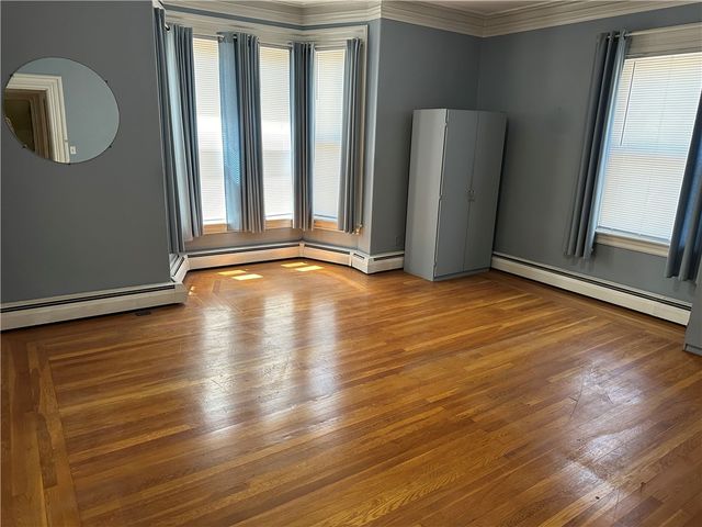 35 Dover Street, Providence, RI 02908