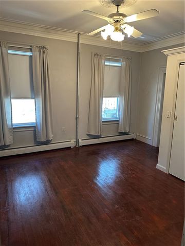 35 Dover Street, Providence, RI 02908