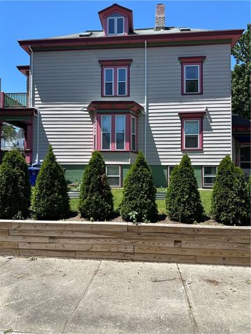 35 Dover Street, Providence, RI 02908