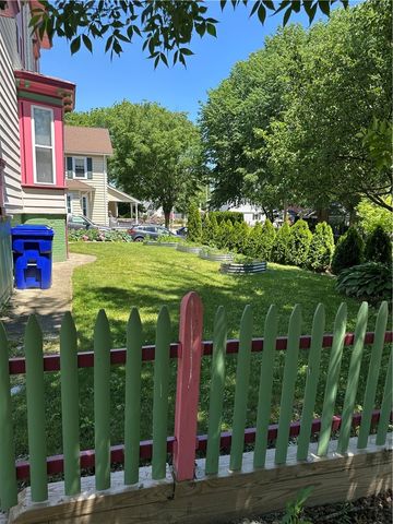 35 Dover Street, Providence, RI 02908