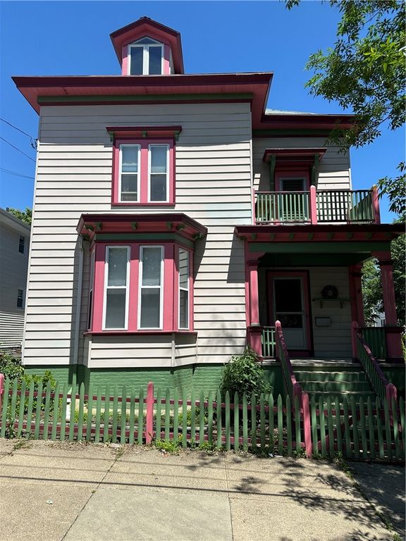 35 Dover Street, Providence, RI 02908