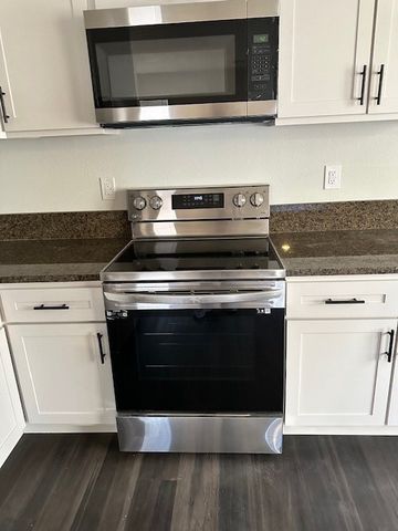 1613 Campbell Street A, Commerce, TX 75428