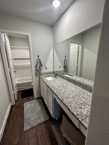 9917 Voyager Lane, Fort Worth, TX 76131