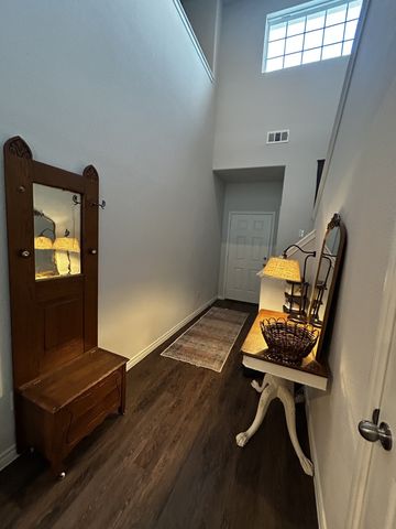 9917 Voyager Lane, Fort Worth, TX 76131