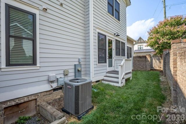 2728 Kilgo Way, Charlotte, NC 28205