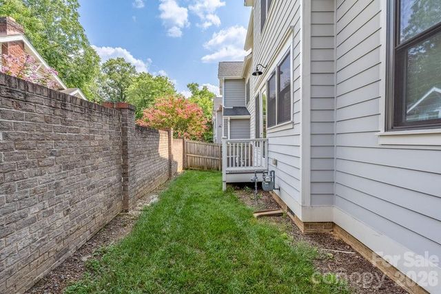 2728 Kilgo Way, Charlotte, NC 28205