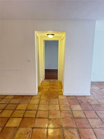 1205 Mariposa Ave 301, Coral Gables, FL 33146