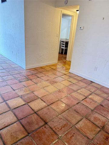1205 Mariposa Ave 301, Coral Gables, FL 33146