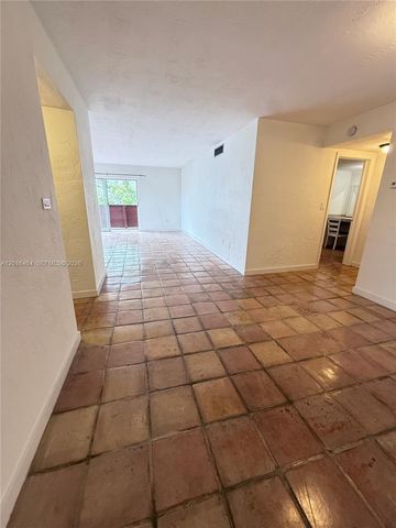 1205 Mariposa Ave 301, Coral Gables, FL 33146