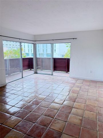 1205 Mariposa Ave 301, Coral Gables, FL 33146