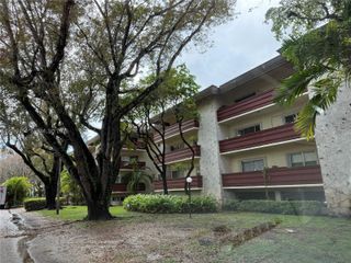 1205 Mariposa Ave 301, Coral Gables, FL 33146