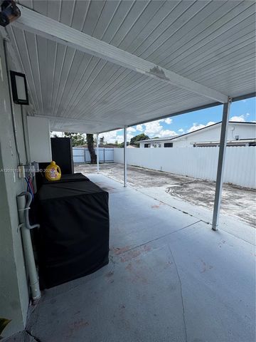 3251 NW 177th Ter, Miami Gardens, FL 33056