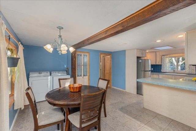11 Lackey St, Haverhill, MA 01830