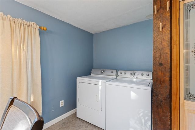 11 Lackey St, Haverhill, MA 01830