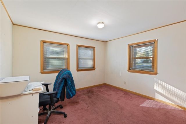 11 Lackey St, Haverhill, MA 01830