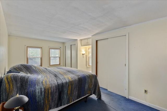 11 Lackey St, Haverhill, MA 01830