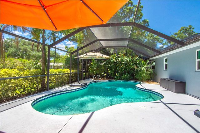 1920 32nd Avenue, Vero Beach, FL 32960