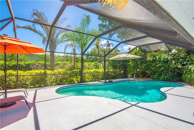 1920 32nd Avenue, Vero Beach, FL 32960