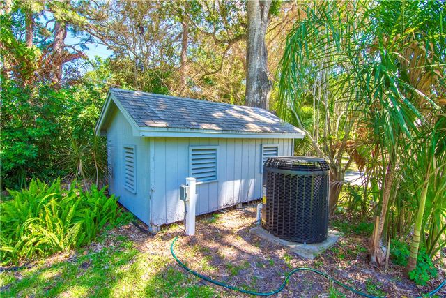 1920 32nd Avenue, Vero Beach, FL 32960