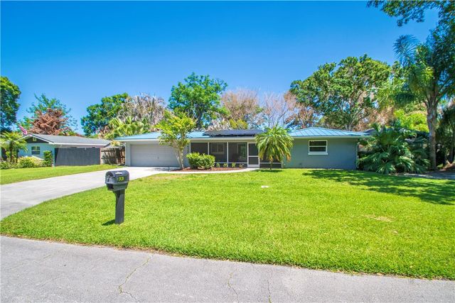1920 32nd Avenue, Vero Beach, FL 32960