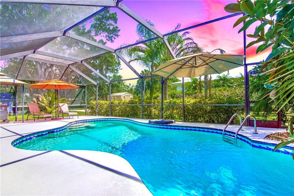 1920 32nd Avenue, Vero Beach, FL 32960