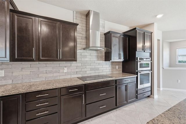18760 BIRCHWOOD GROVES DRIVE, Lutz, FL 33558