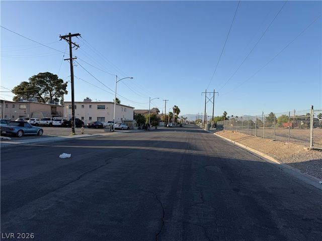 2937 Elm Avenue, Las Vegas, NV 89101