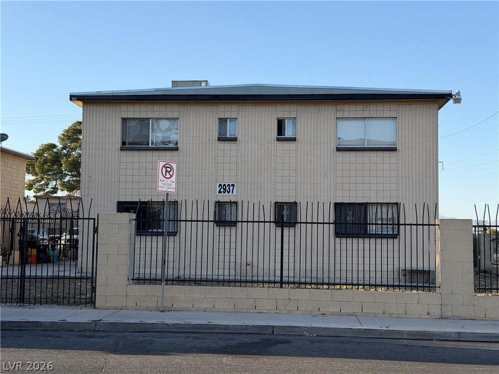 2937 Elm Avenue, Las Vegas, NV 89101