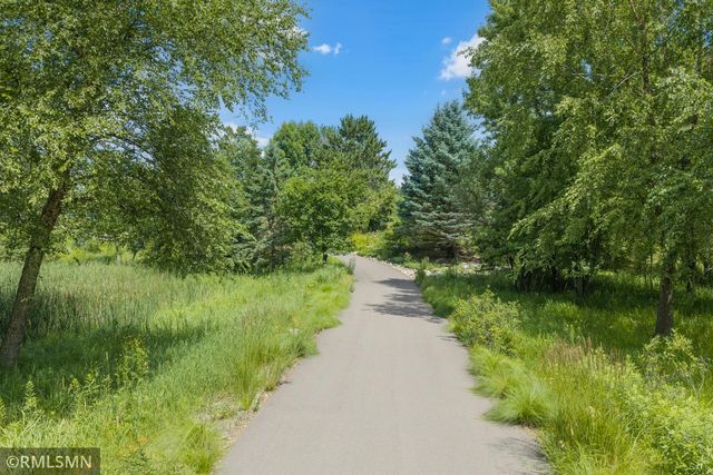 9570 Norway Hills Trail, Lakeville, MN 55044