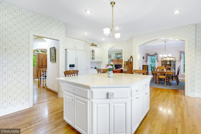 9570 Norway Hills Trail, Lakeville, MN 55044