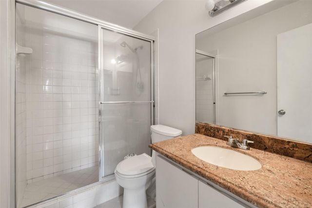 3402 Gardens East Drive 14B-SALE, Palm Beach Gardens, FL 33410