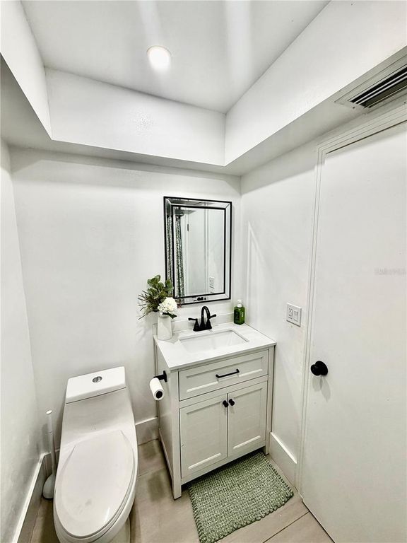 Image 22 of property listing at 4911 SHETLAND AVENUE, Tampa, FL 33615