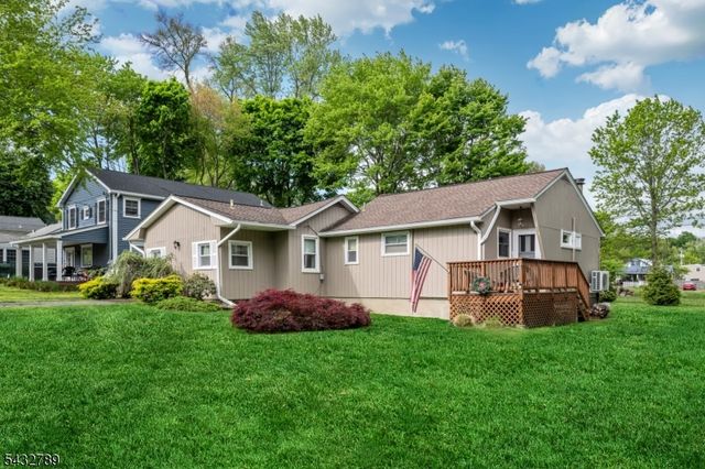 6 Outlook Ave, Mount Olive Twp., NJ 07828