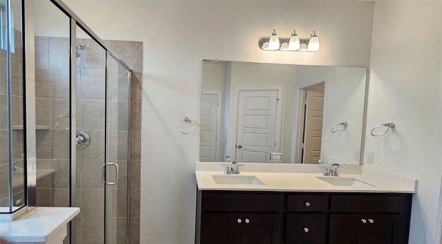 1215 Stagecoach Trail, Justin, TX 76247