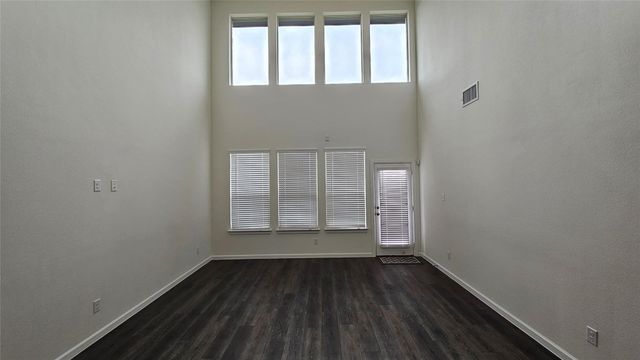 1215 Stagecoach Trail, Justin, TX 76247