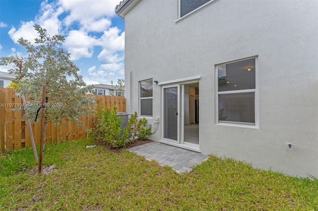 191 SE 11th Ave, Florida City, FL 33034