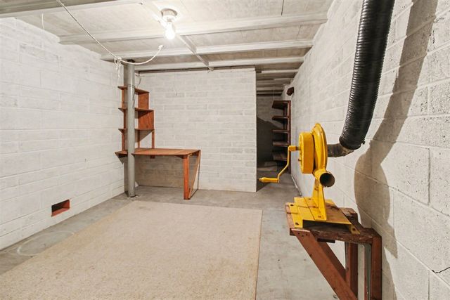 1060 Chestnut Street, Ann Arbor, MI 48104