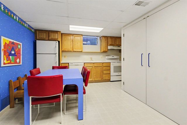 1060 Chestnut Street, Ann Arbor, MI 48104