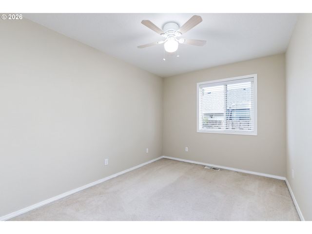 15035 PEBBLE BEACH Dr, Oregon City, OR 97045